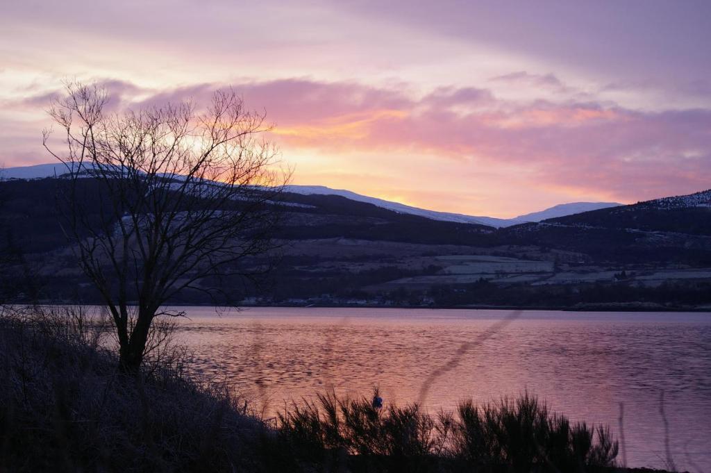 Quirky Lochside Home Inveraray Eksteriør billede